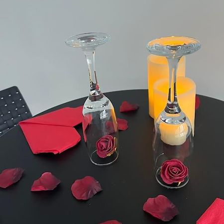 Suite « Body Love » - Jacuzzi Privatif Créteil Kültér fotó
